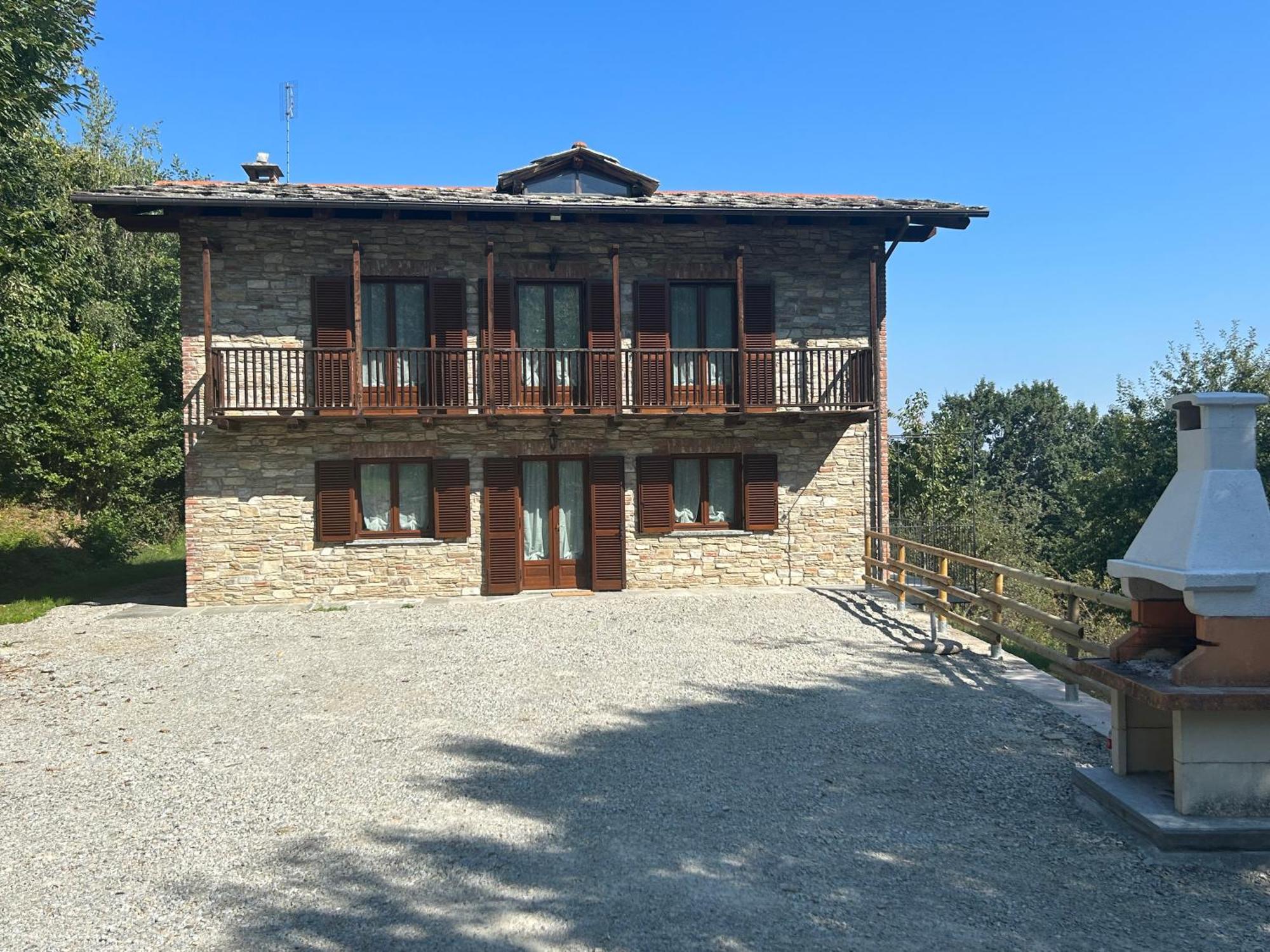 Willa Casa Salada Bagnolo Piemonte Zewnętrze zdjęcie